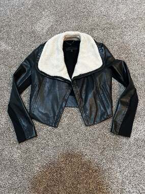 BCBGMAXAZRIA Women's Black Faux Leather Moto Jacket with Sherpa Collar